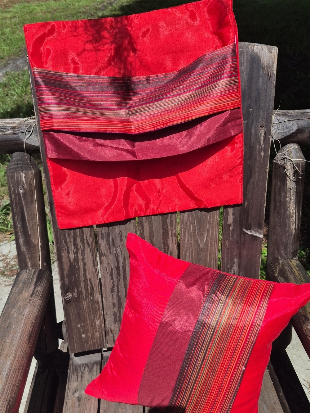 Set Of 2 Red Burgandy Gold Throw Pullow Cases Christmas Vibrant Bohomian